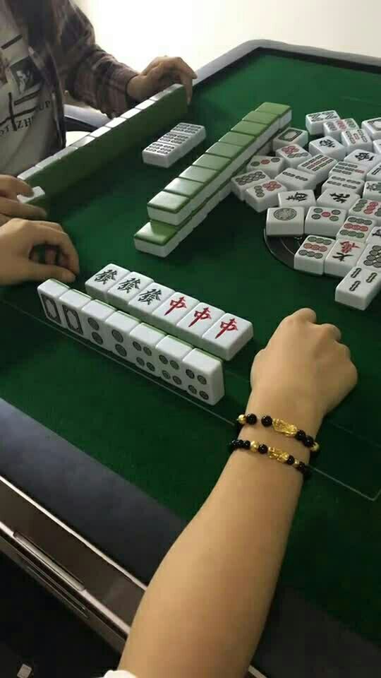 今日教程“怎么样洗牌能拿到好牌”其实真的有挂