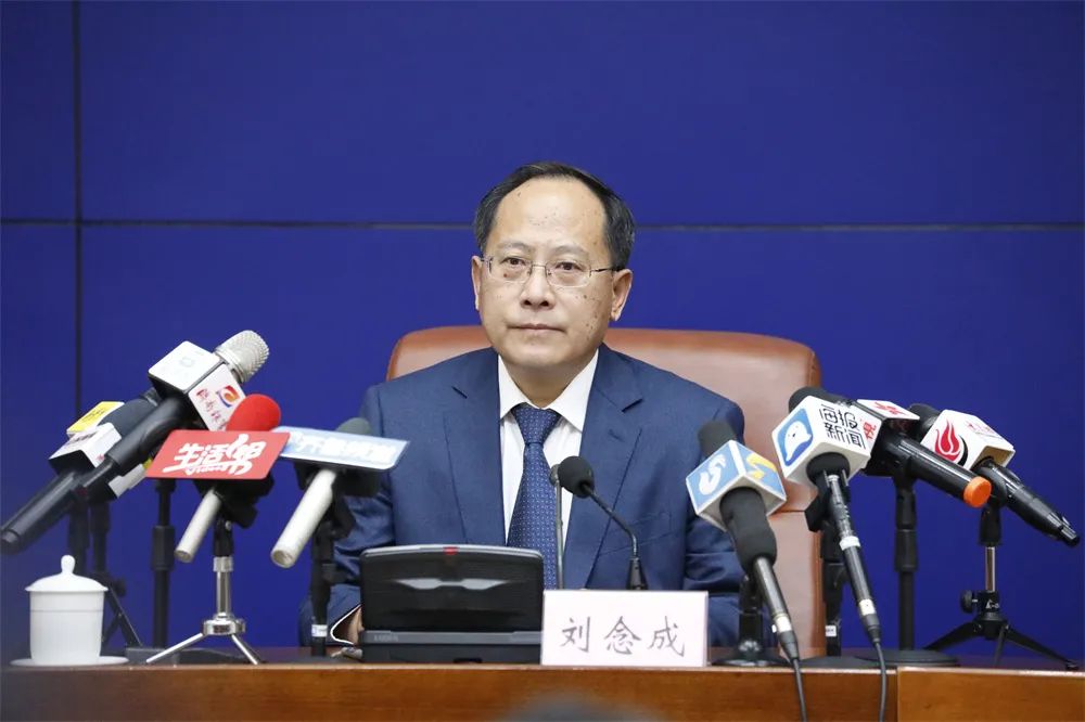 「西安4天新增54例阳性感染者」〃西安新增4例肺炎