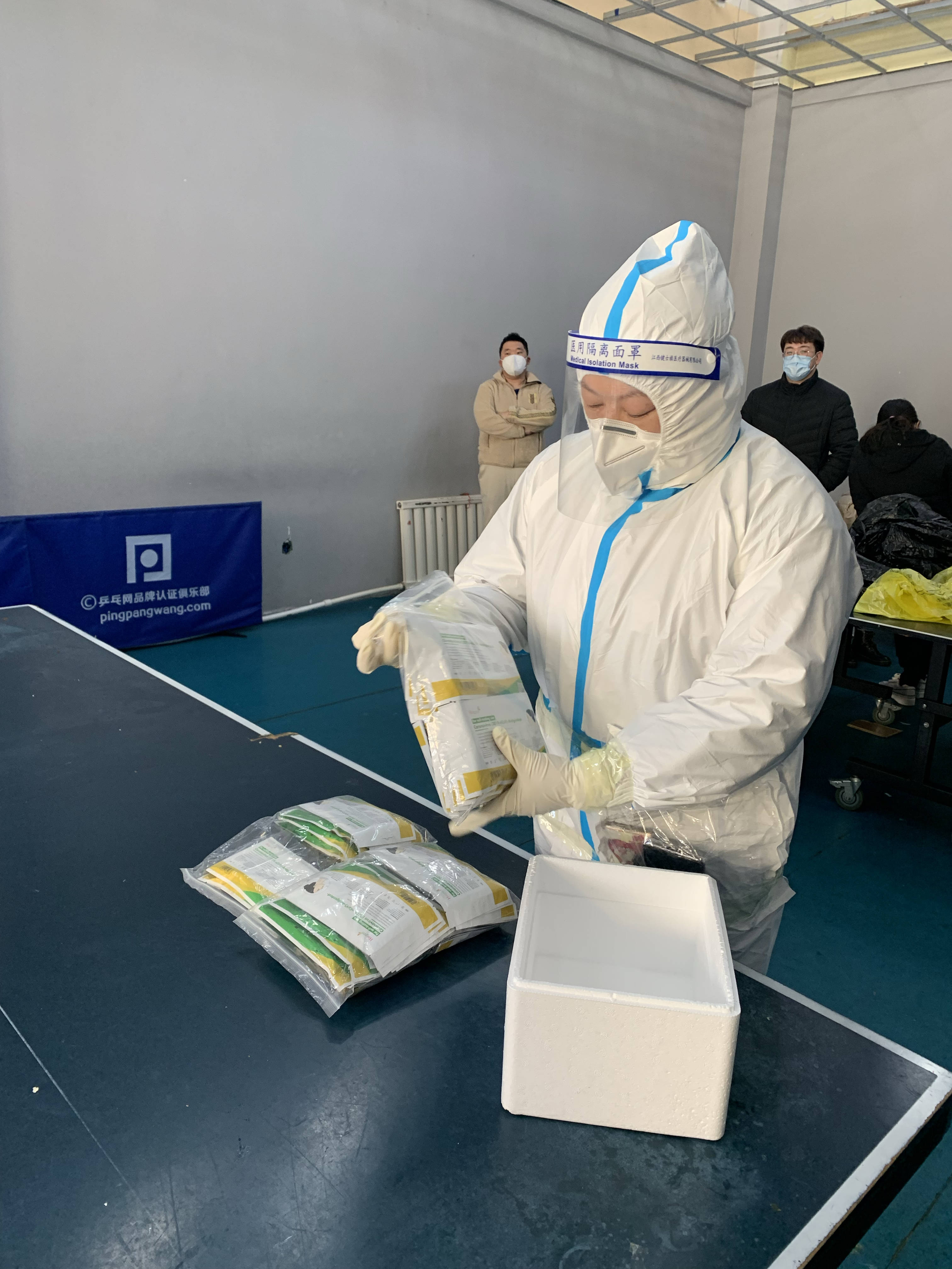 【多地取消查48小时核酸专家:非躺平/取消48小时核酸出省】-第3张图片